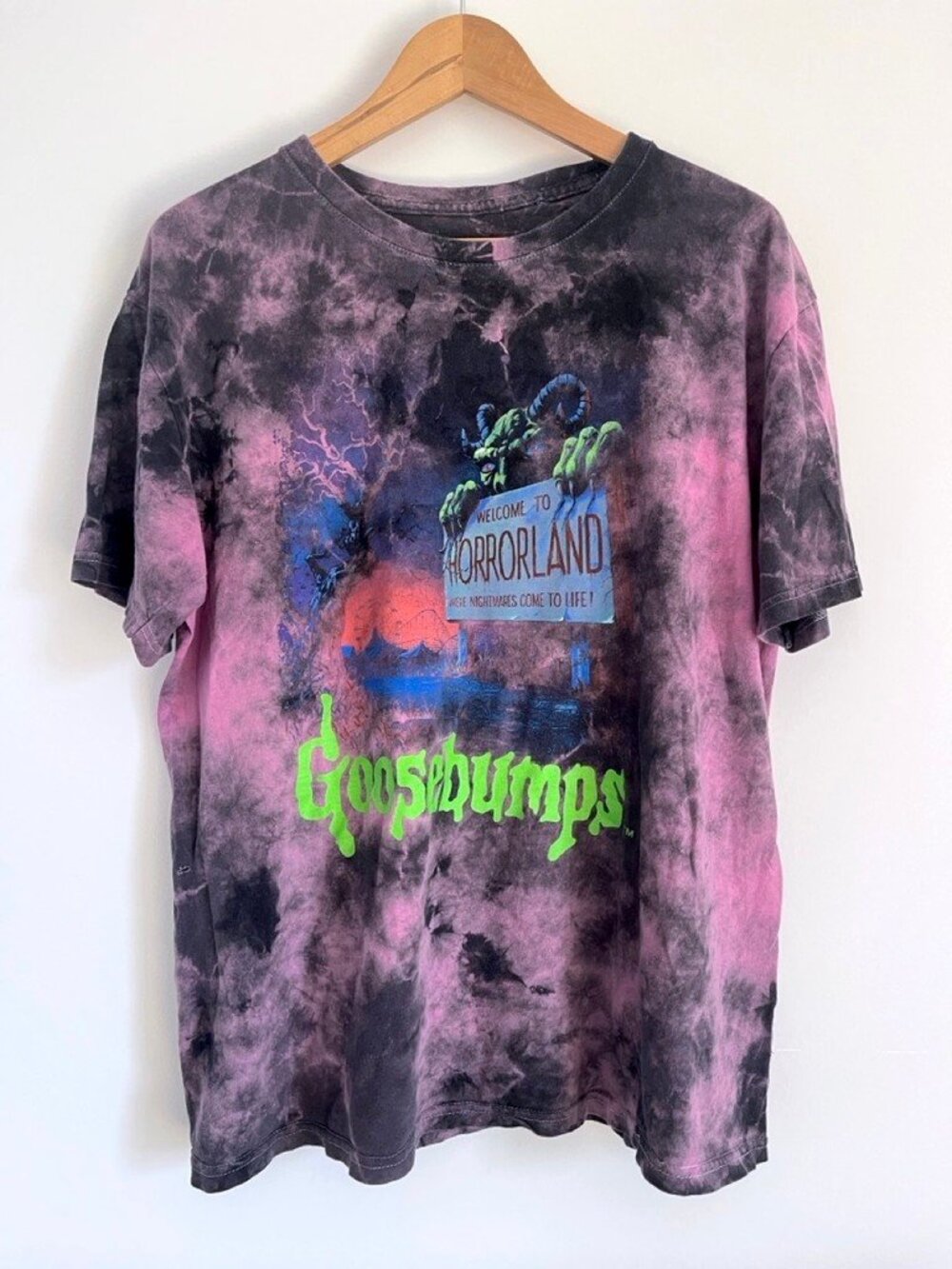 Goosebumps HorrorLand Tie Dye Graphic Tee Shirt Pink Black L